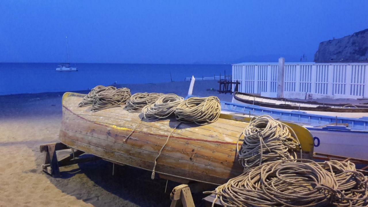Casa Mariuccia A Due Passi Dal Mare Apartment Finale Ligure Luaran gambar
